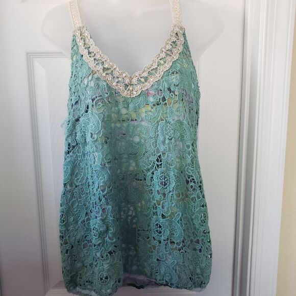 BKE Boutique‎ Printed Chiffon and Lace Tank - Picture 2 of 5